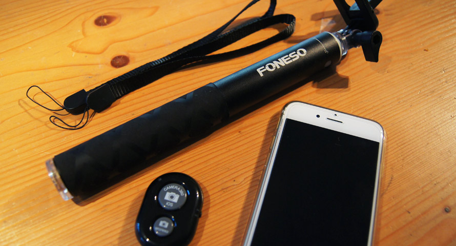 Foneso Selfie-Stick mit Bluetooth Fernbedienung