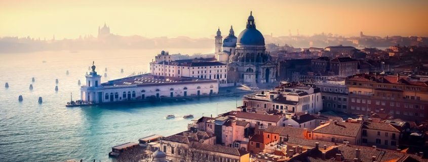 Erlebe die romantische Lagunenstadt Venedig
